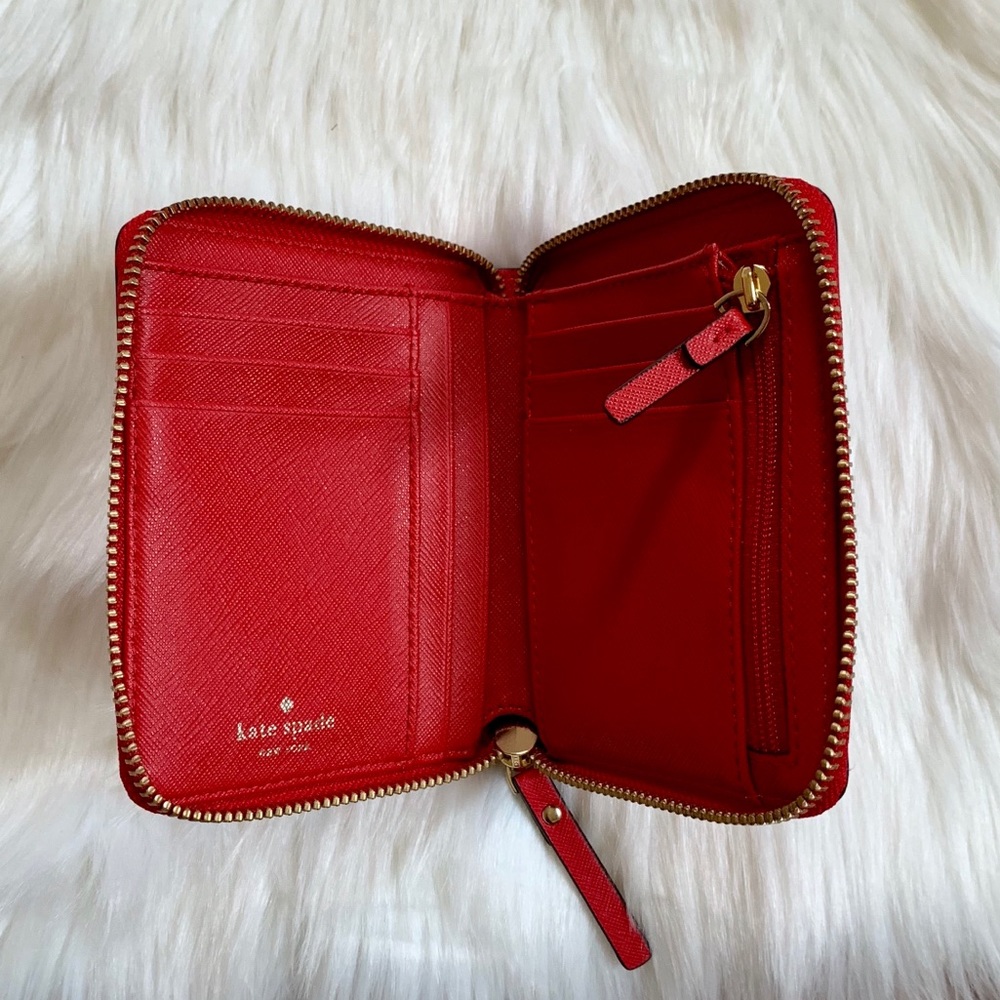 Kate Spade Laurel Way Hot Chili Darci Wallet - Picture 6 of 7